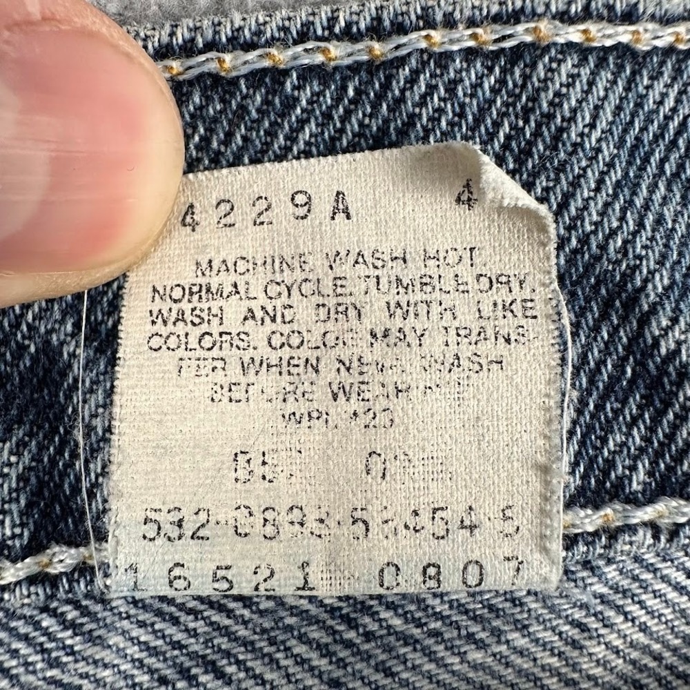 Vintage Levis Medium Shorts High Rise Denim Wash Jorts Made in USA 90s - Picture 5 of 7